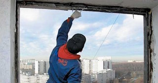 Демонтаж остекления балкона в Вольске - цена от 573 руб. - Сварной-Вль